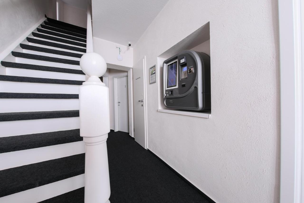 24/7 Selfcheckin Schmiedestrasse Hotel Leer Kültér fotó