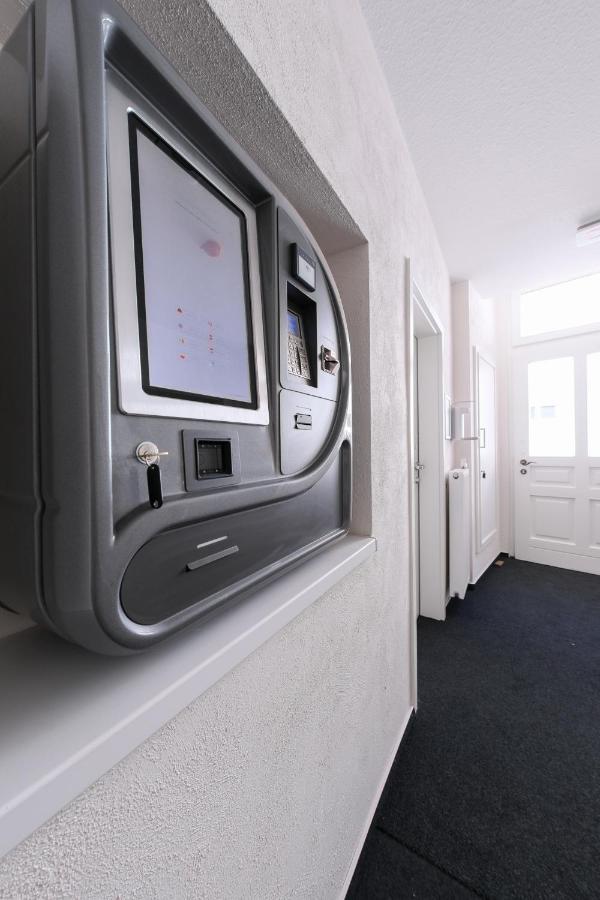24/7 Selfcheckin Schmiedestrasse Hotel Leer Kültér fotó